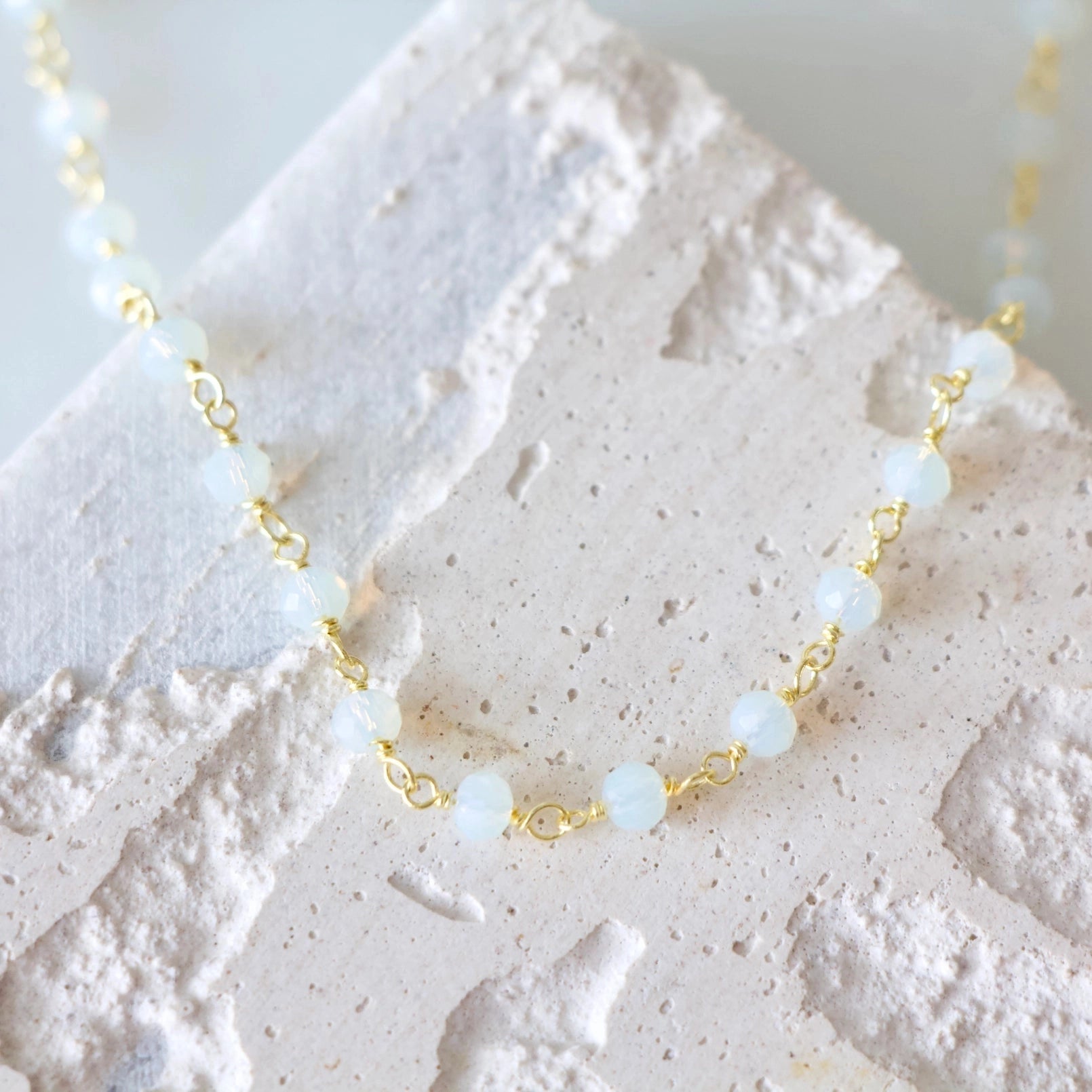 Luminous Pearl Chain Necklace